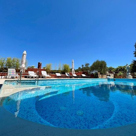 Apartman Gorana With Swimming Pool Йелса Екстериор снимка