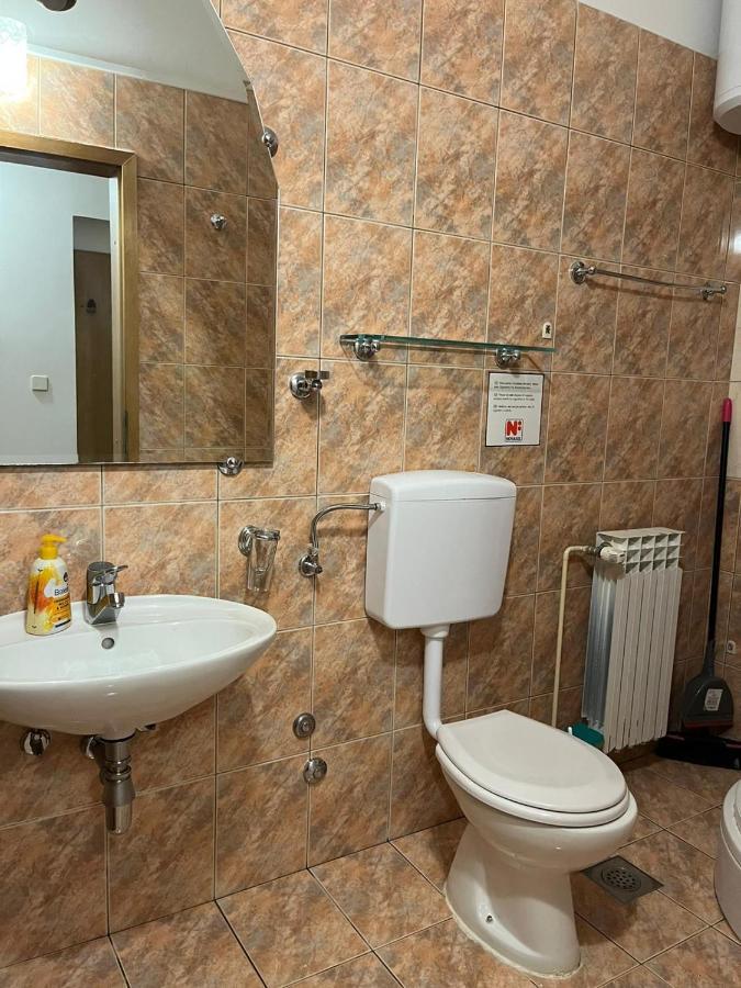 Apartman Gorana With Swimming Pool Йелса Екстериор снимка